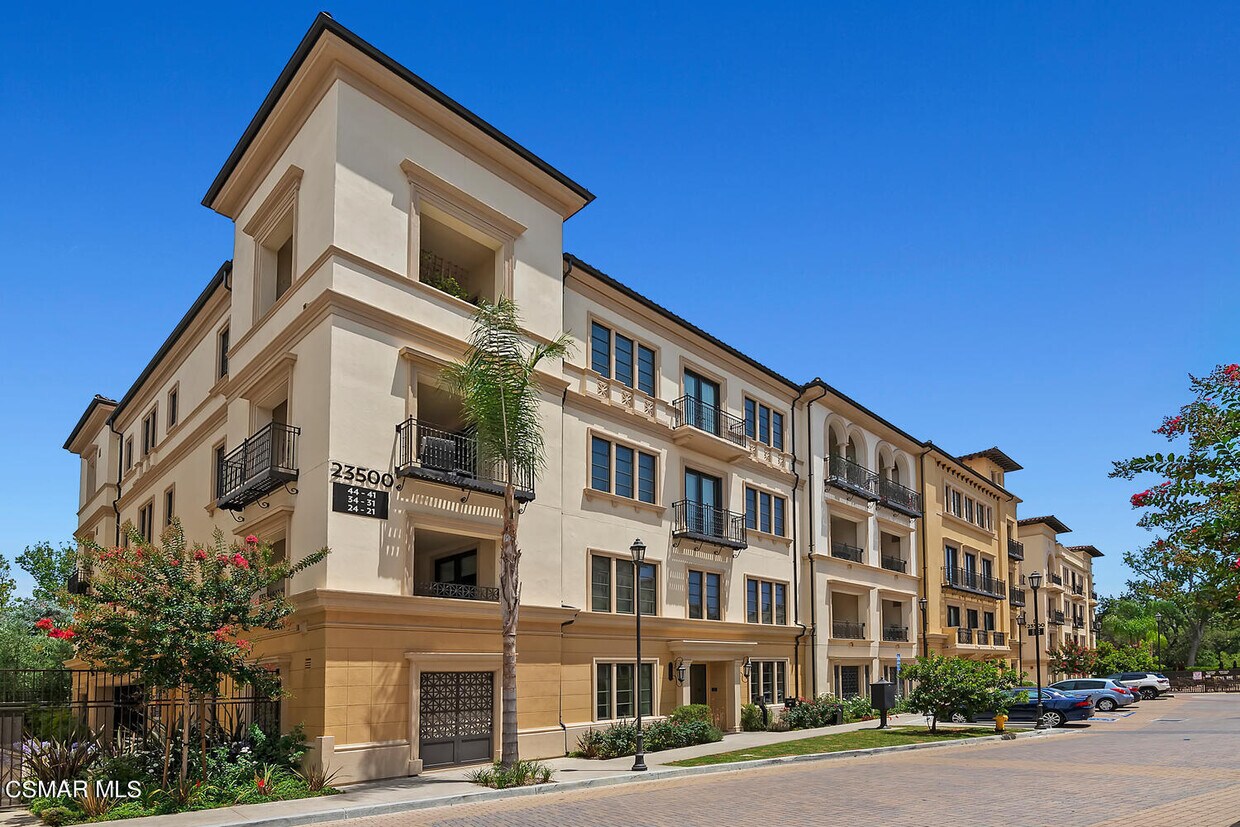 23500 Park Sorrento, Calabasas, CA 91302 Condo for Rent in Calabasas