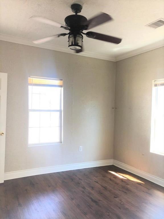 Foto del edificio - 5400 S Capitol St