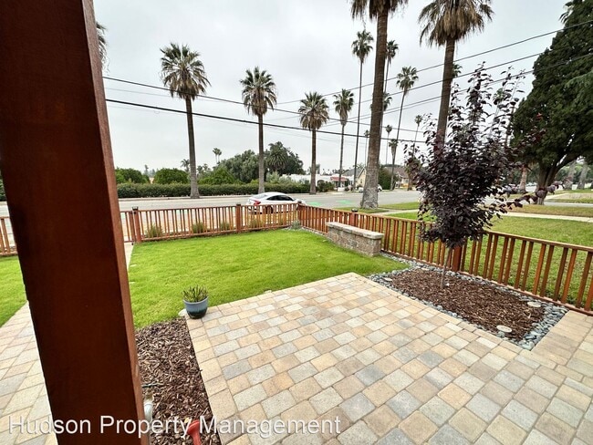Building Photo - 3 br, 1 bath House - 903 W. Olive Ave. - 1...