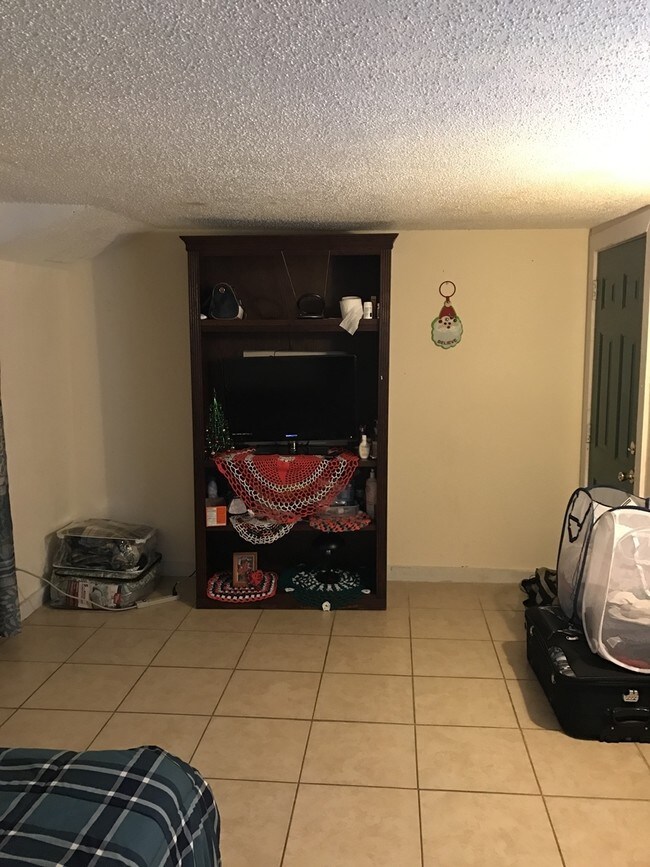 Foto del interior - 501 W Baker St