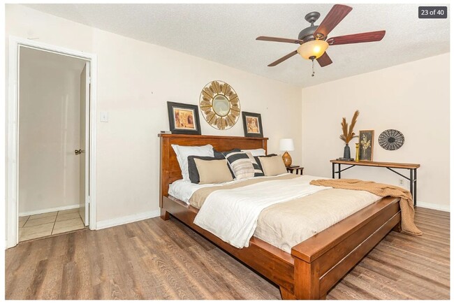 Foto del edificio - 404 Nita Ln