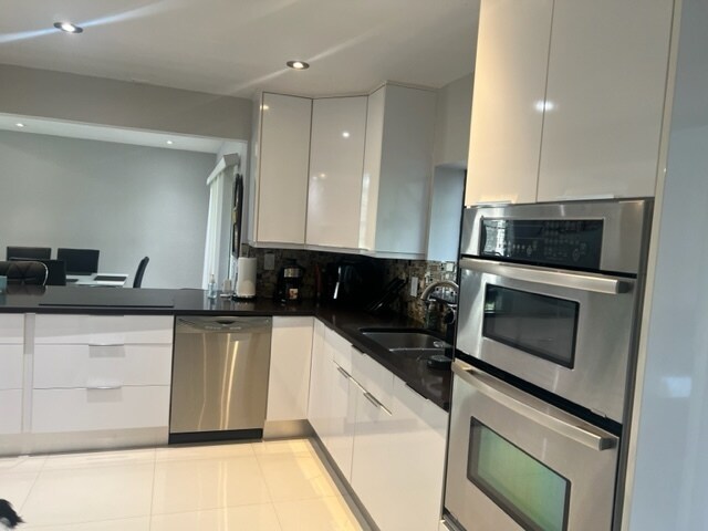 Foto del edificio - 650 Woodgate Cir