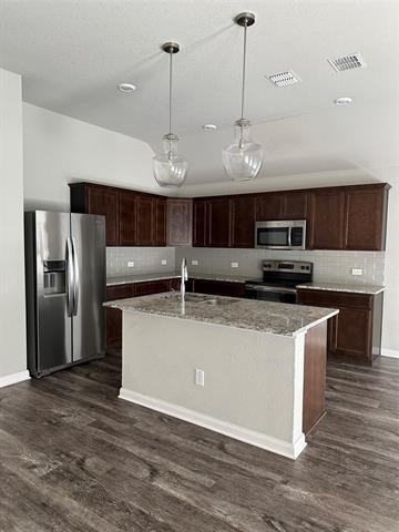 Building Photo - 3209 Samson Dr