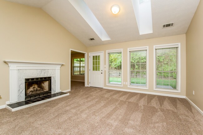 Building Photo - 3030 Camelot Woods Dr