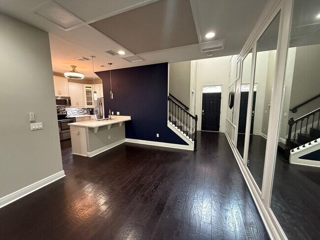 Building Photo - 3/2.5 Clermont Townhome + bonus room/office