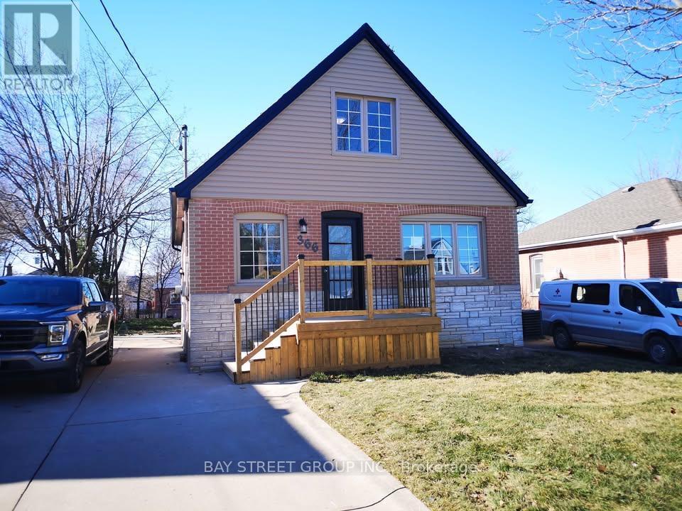 Primary Photo - 366 E 23rd St