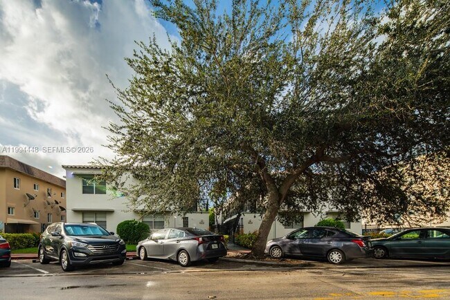 Foto del edificio - 974 Biarritz Dr