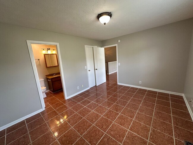 Foto del edificio - Charming 3 Bed 2 Bath Home in Antioch