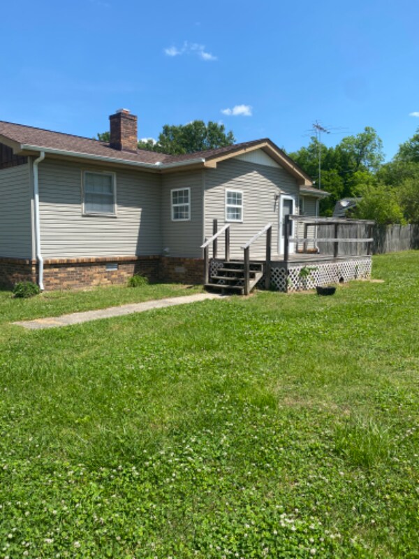 Primary Photo - 1025 Hamilton Chambers Rd