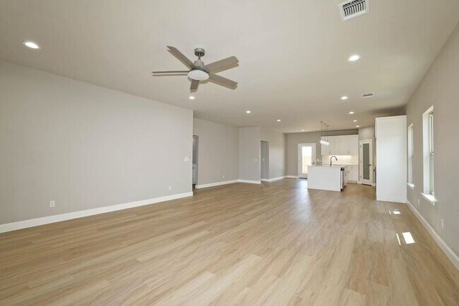 Building Photo - 4705 Scotty Dr