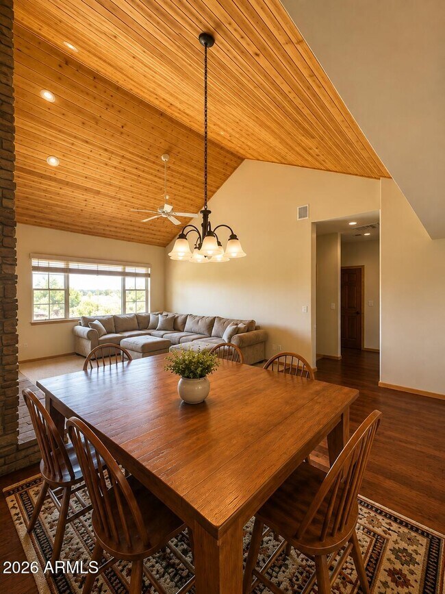Foto del edificio - 805 N Grapevine Cir