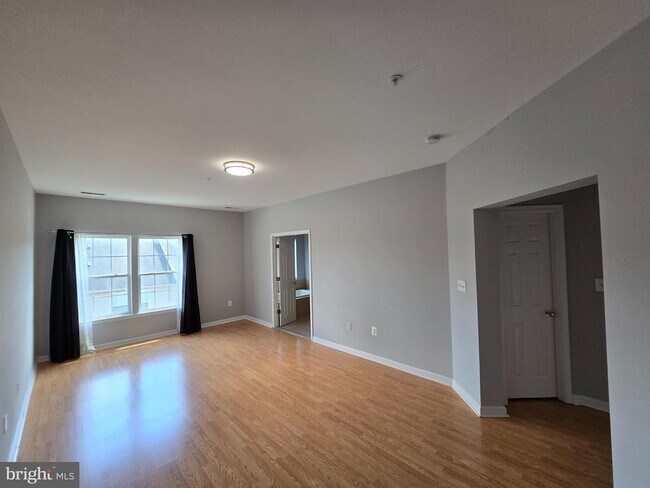 Foto del edificio - 14048 Rockingham Rd