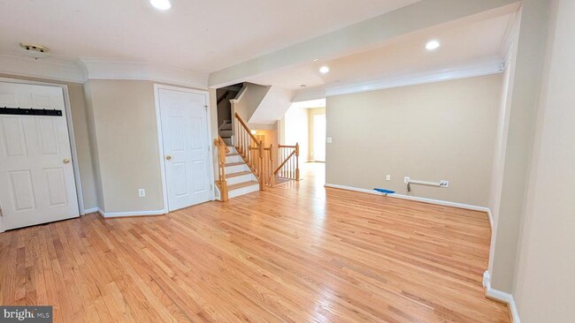 Foto del edificio - 211 Shirley Square SE
