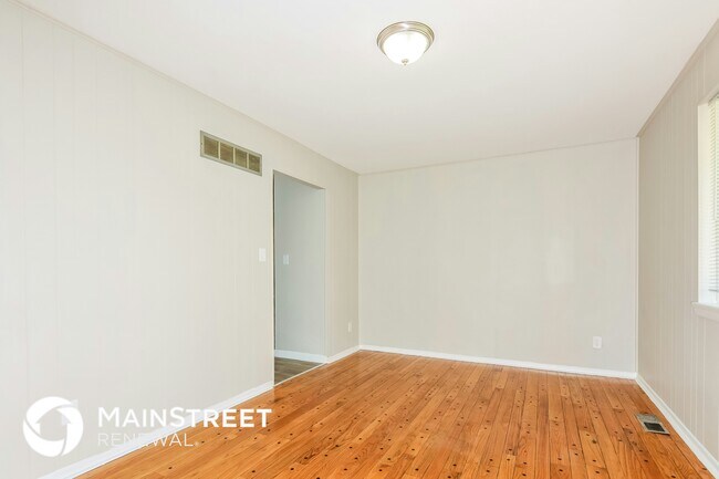 Foto del edificio - 6867 Thurston Ave