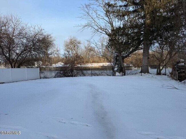 Foto del edificio - 199 US-4