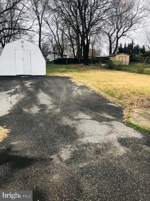 Foto del edificio - 633 New Jersey Ave NE