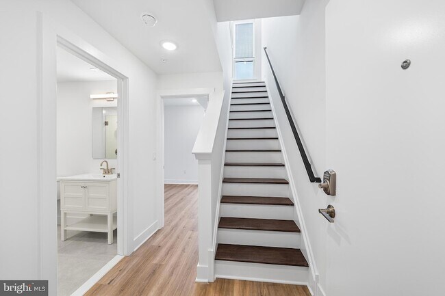 Photo - 4324 Lancaster Ave Apartment