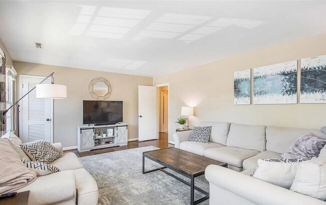 Foto del edificio - Condo For Rent in Vestavia Hills, AL!!! CO...