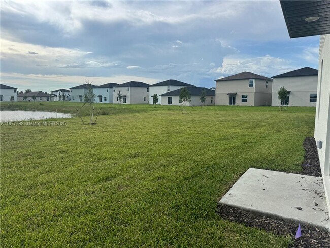 Foto del edificio - 4106 Lattuca Ln