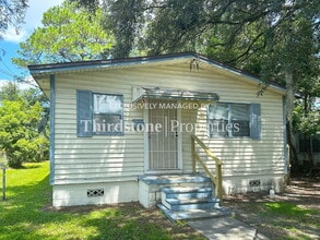 Building Photo - 1173 W 27th St
