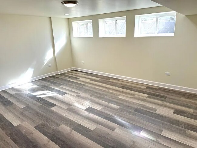 Foto del edificio - 10350 Milford St