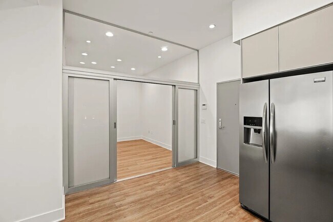 Building Photo - 5308 Sepulveda Blvd