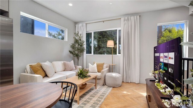 Building Photo - 1347 Seward St