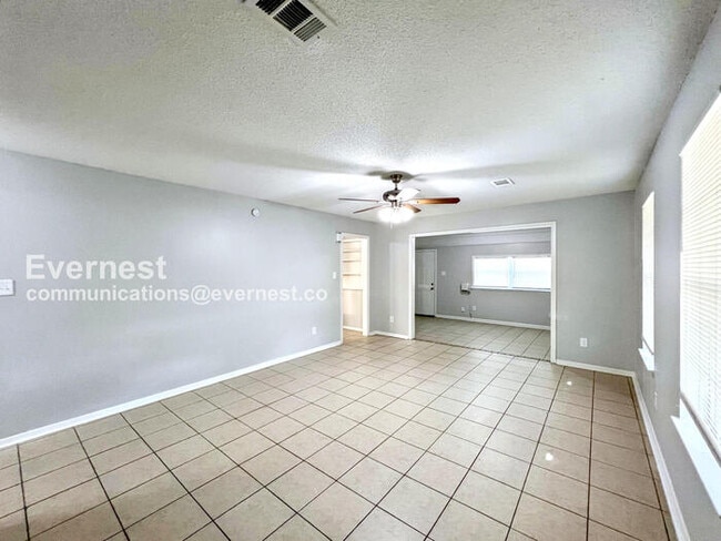 Building Photo - 6175 Forestgate Rd