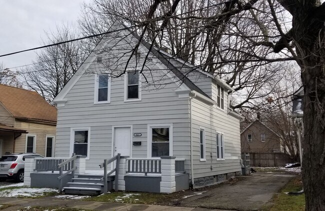 Building Photo - Stockyards Area - 4 Bedroom Single Family ...