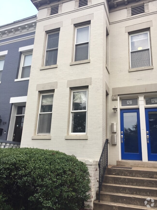 West Eckington Apartments for Rent with Utilities Included Washington