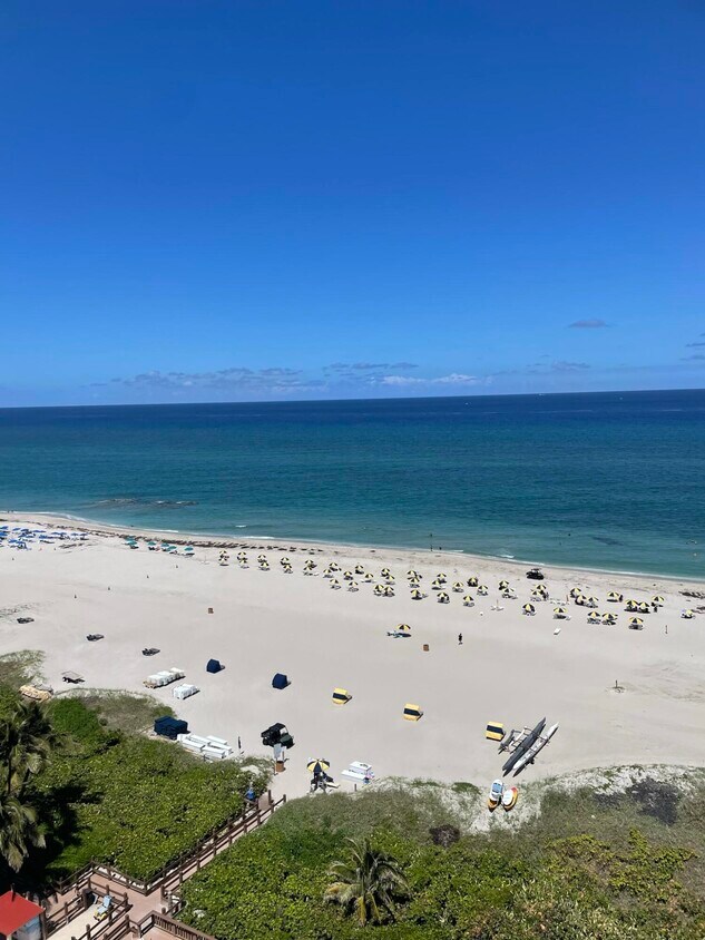 Primary Photo - 3640 N Ocean Dr