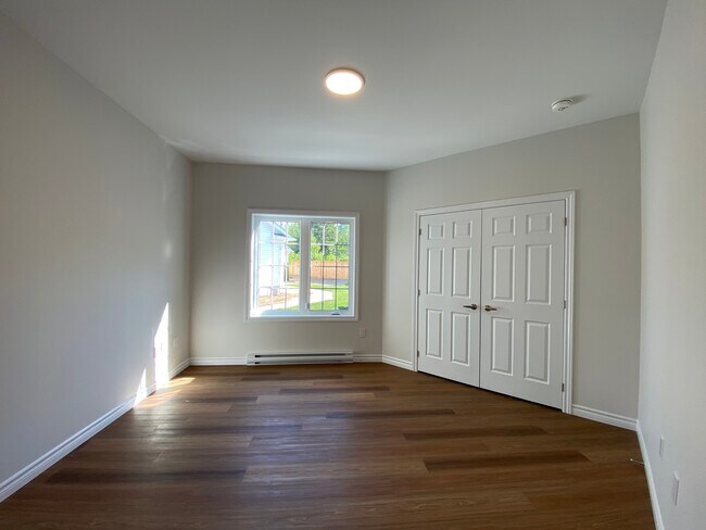 Photo du bâtiment - 300 Croft St