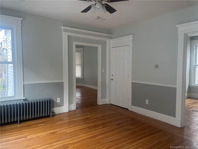 Foto del edificio - 105 Brownell St