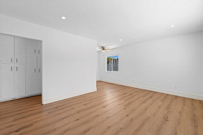 Building Photo - 2428-2422 250th St