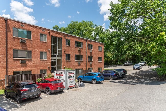 Building Photo - Foxhall Terrace