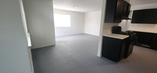 Building Photo - 6940 Hopkins Dr