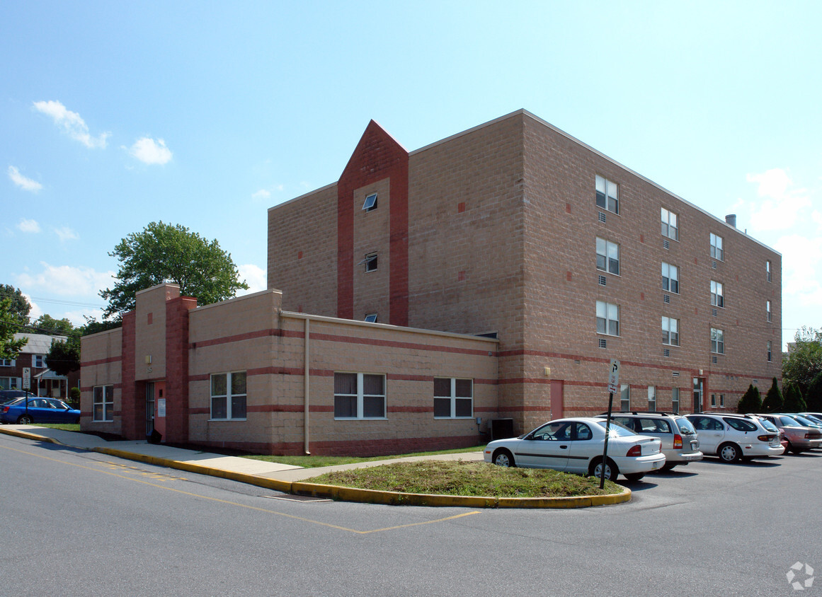 Building Photo - East Penn Place