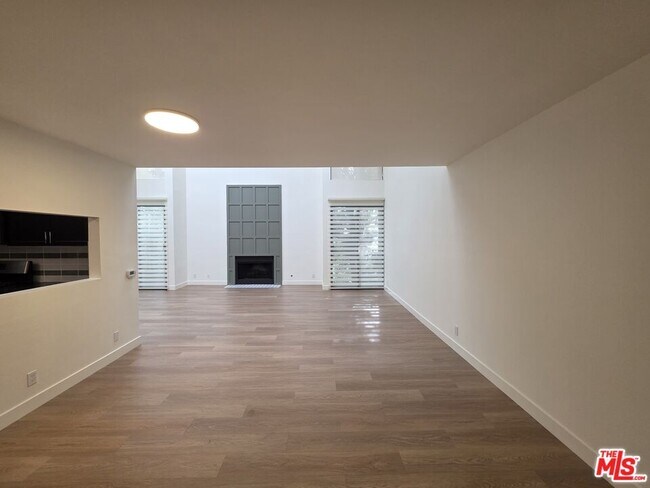 Foto del edificio - 1421 Greenfield Ave