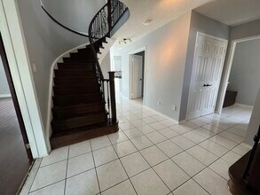 Building Photo - 270 Mountainberry Rd