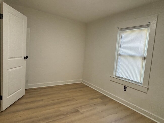 Building Photo - 2617 Shriver Ave