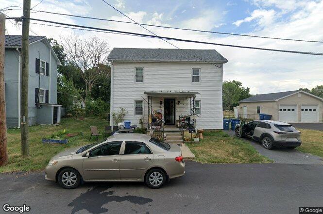 Primary Photo - 108 Treadwell St