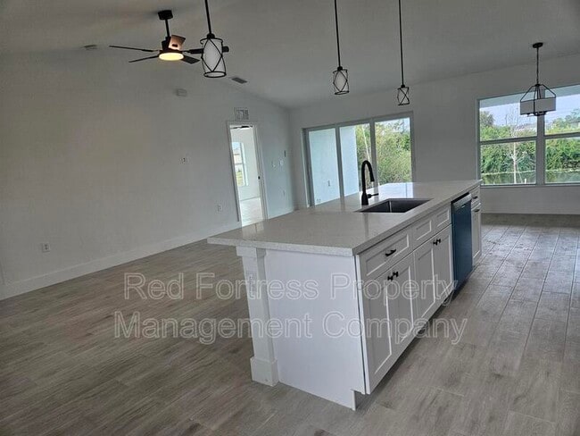 Building Photo - 22 NW 23rd Ave