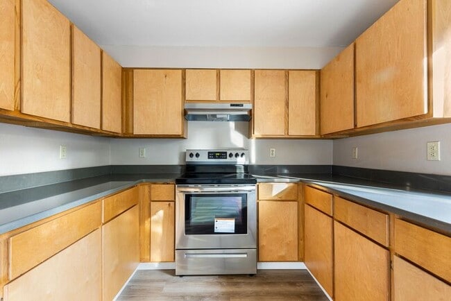 Building Photo - 17450 SE 82nd Dr