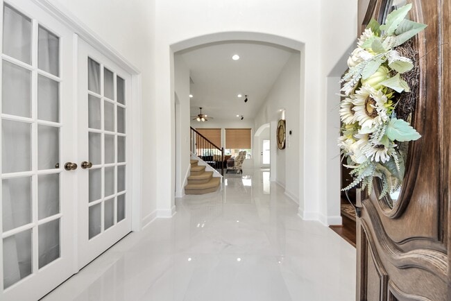 Foto del edificio - 17859 Camp Cove Dr