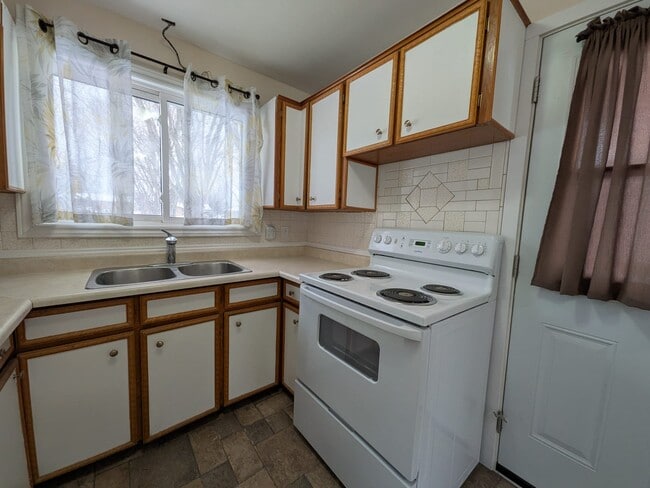 Photo du bâtiment - 2334 Hamilton Rd