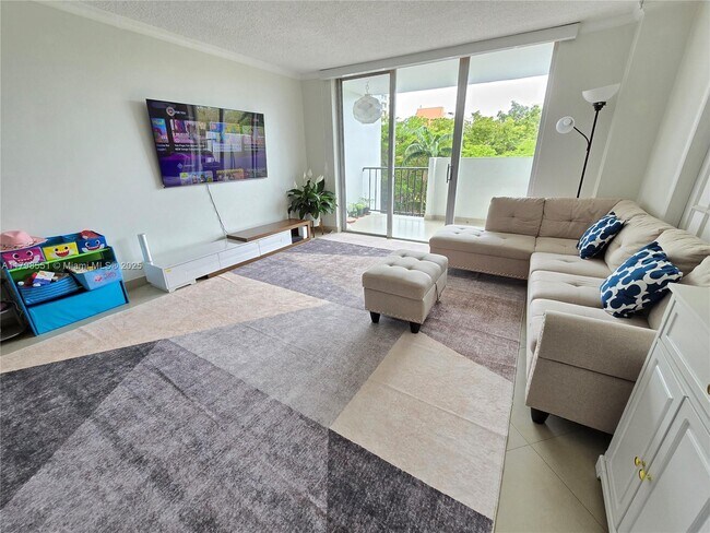 Foto del edificio - 2780 NE 183rd St