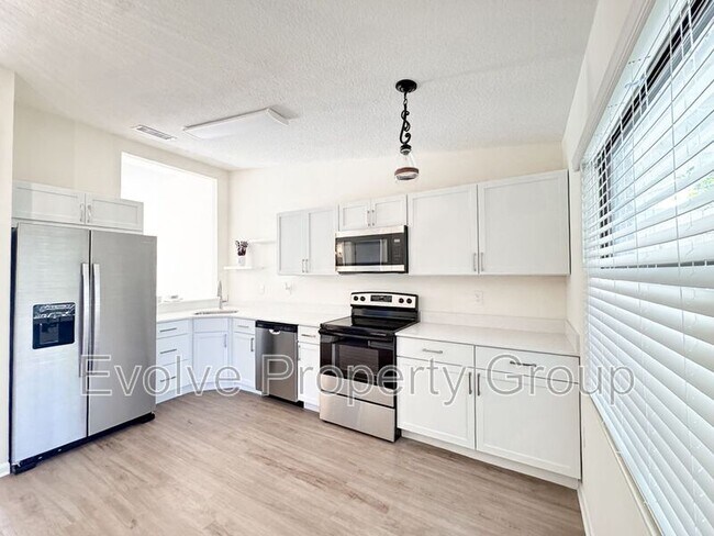 Foto del edificio - 10 Bren Mar Ln