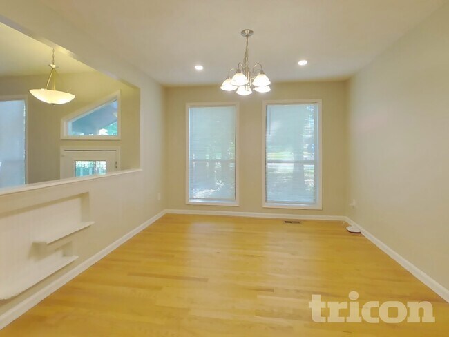 Foto del edificio - 2280 Lexington Way