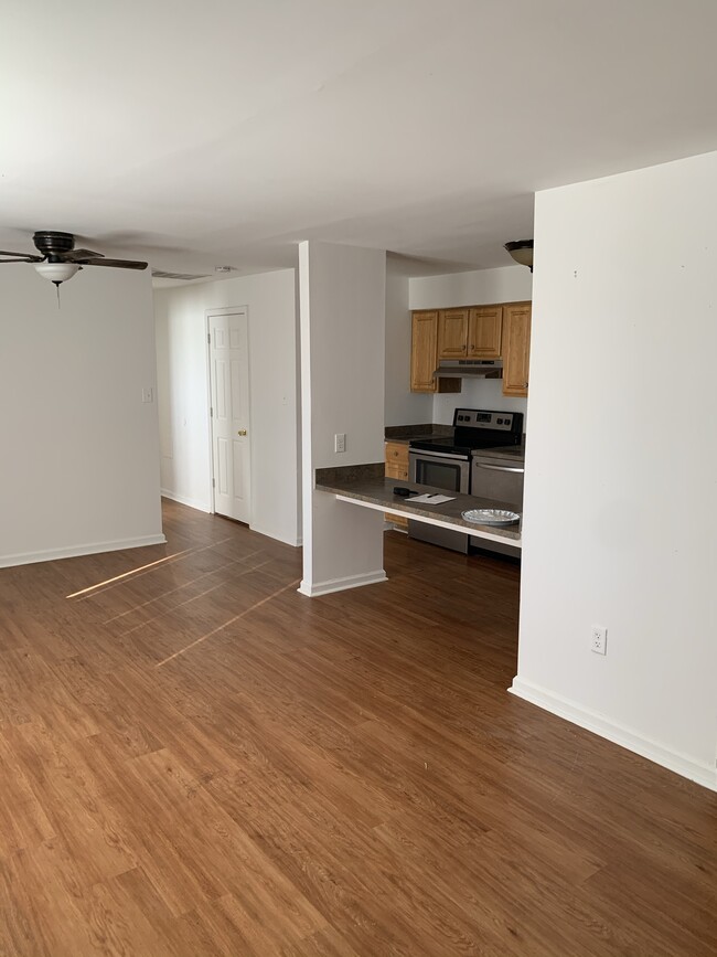 Foto del edificio - 500 Heather Ridge Dr