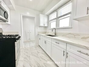 Building Photo - 11510 Cumpston St